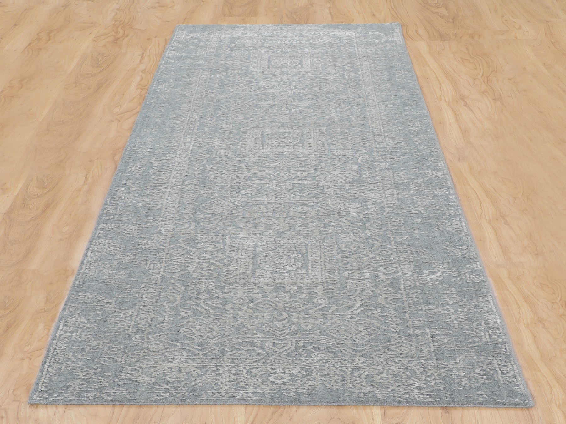 Gray 2'5" x 10'2" Modern / Contemporary Handloom Wool/Silk Rug - Sku: O058105