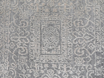 Grey 2'5" x 10'2" Modern / Contemporary Handloom Wool/Silk Rug - Sku: O058105