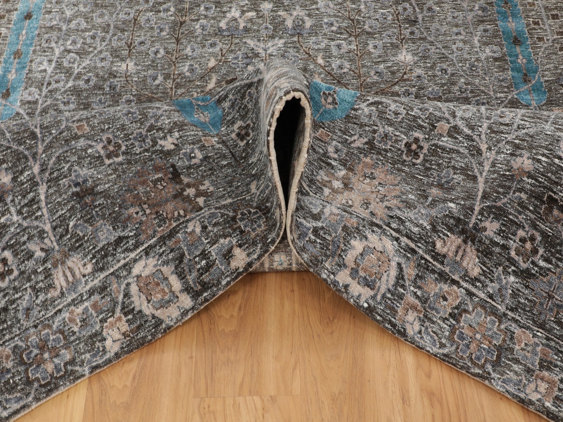 Transitional hand-knotted wool/silk rug in Brown, 12' x 17'9" — SKU O058142 (view 5)