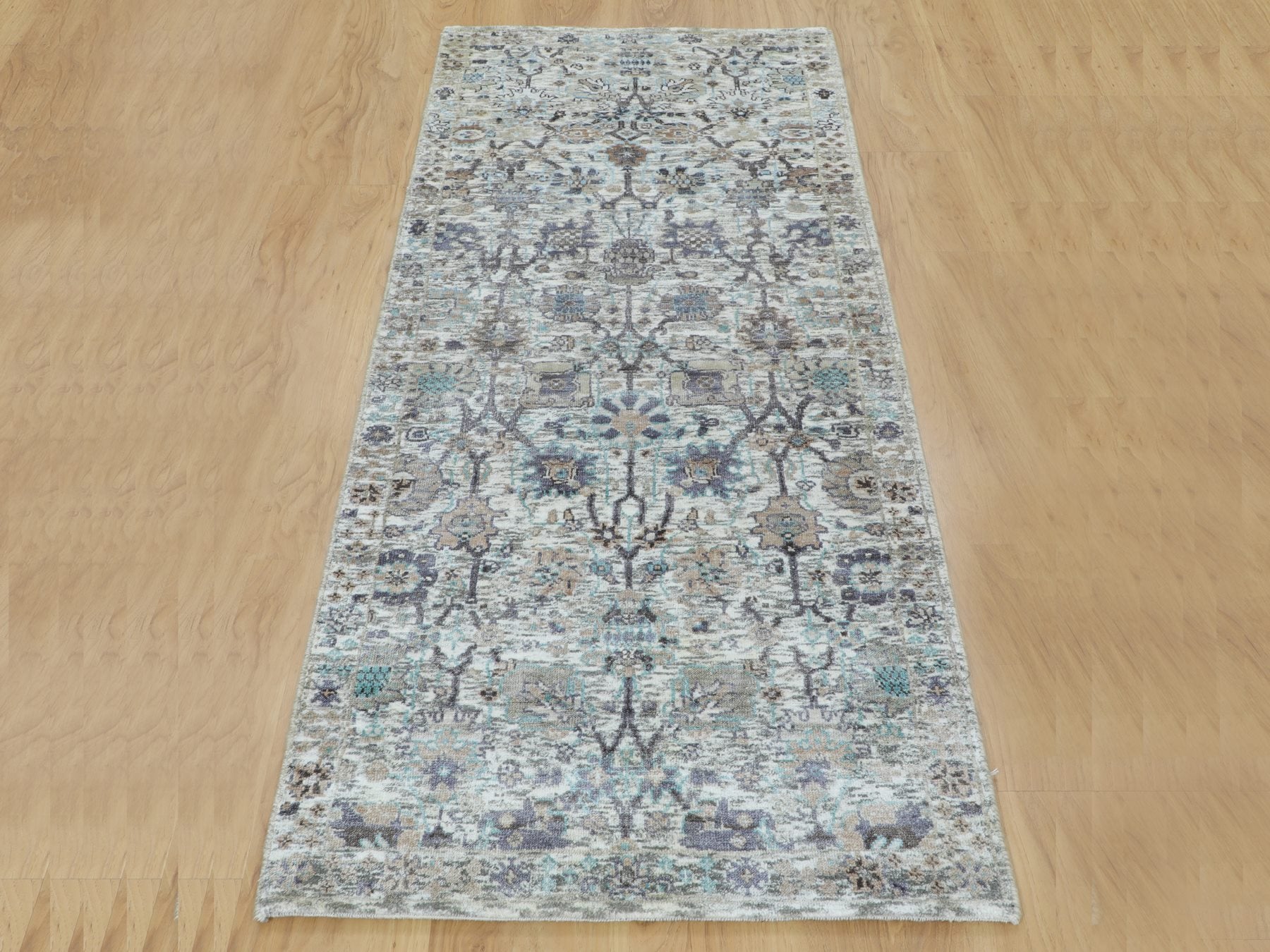 Ivory 2'6" x 6'2" Transitional Hand knotted Wool/Silk Rug - Sku: O058143