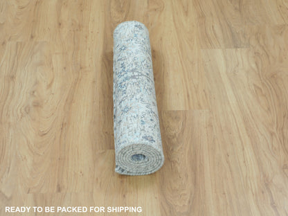 Ivory 2'6" x 6'2" Transitional Hand knotted Wool/Silk Rug - Sku: O058150