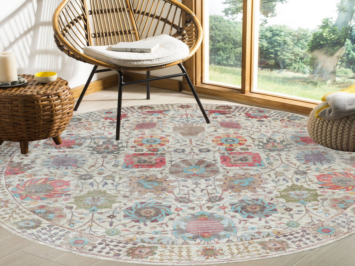 Tabriz Transitional hand-knotted wool/silk rug in Ivory, 10' x 10' — SKU O058174 (view 2)