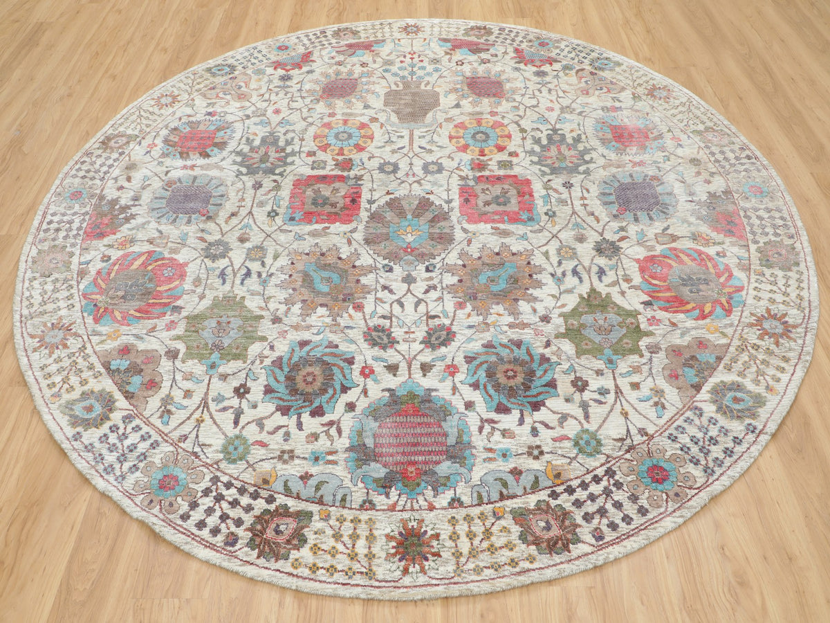 Tabriz Transitional hand-knotted wool/silk rug in Ivory, 10' x 10' — SKU O058174 (view 3)
