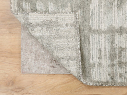 Grey 2'6" x 8'0" Modern / Contemporary Hand knotted Wool Rug - Sku: O058230