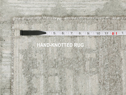 Grey 2'6" x 8'0" Modern / Contemporary Hand knotted Wool Rug - Sku: O058230