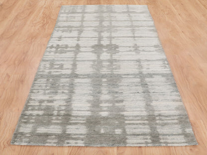 Grey 2'6" x 8'0" Modern / Contemporary Hand knotted Wool Rug - Sku: O058244