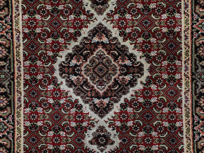 Red 2'8" x 10'1" Traditional Hand knotted Wool Rug - Sku: O058319