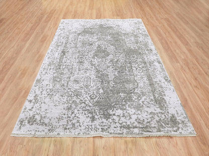 Grey 6'0" x 9'0" Transitional Hand knotted Wool/Silk Rug - Sku: O058339