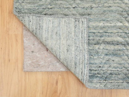 Modern / Contemporary hand-knotted wool runner in Green, 2'6" x 7'10" — SKU O058421 (view 3)
