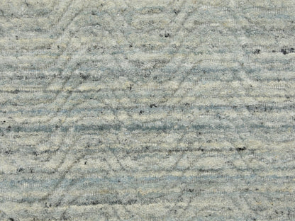 Modern / Contemporary hand-knotted wool runner in Green, 2'6" x 7'10" — SKU O058422 (view 5)