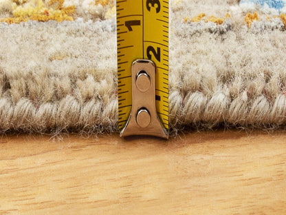 Transitional hand-knotted wool/pure silk runner in Beige, 2'8" x 7'10" — SKU O058441 (view 7)