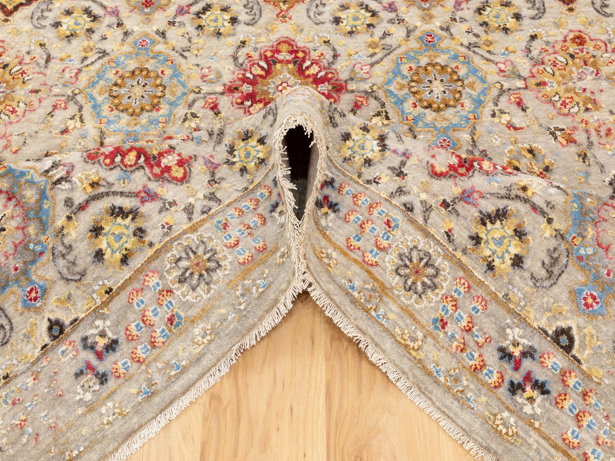 Transitional hand-knotted wool/pure silk rug in Beige, 6'1" x 9' — SKU O058443 (view 6)