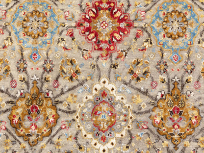 Transitional hand-knotted wool/pure silk rug in Beige, 6'1" x 9' — SKU O058443 (view 9)
