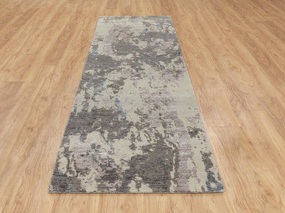 Grey 2'8" x 10'0" Modern / Contemporary Hand knotted Wool/Silk Rug - Sku: O058448