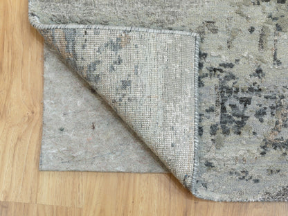 Grey 2'8" x 9'10" Modern / Contemporary Hand knotted Wool/Silk Rug - Sku: O058452