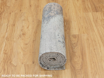 Grey 2'8" x 9'10" Modern / Contemporary Hand knotted Wool/Silk Rug - Sku: O058452
