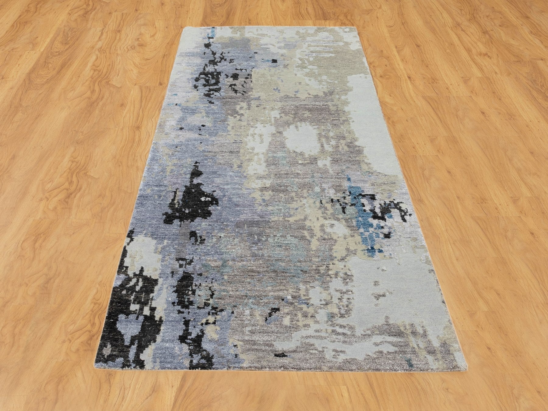 Gray 2'4" x 7'5" Modern / Contemporary Hand knotted Wool/Silk Rug - Sku: O058457
