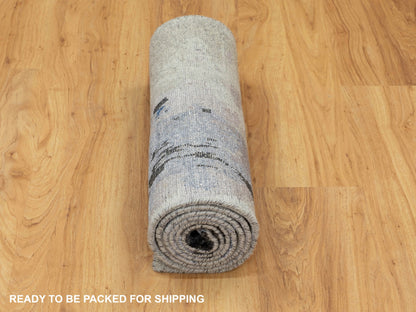 Grey 2'4" x 7'5" Modern / Contemporary Hand knotted Wool/Silk Rug - Sku: O058457