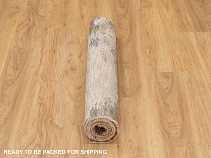Modern / Contemporary hand-knotted wool/silk rug in Brown, 3' x 5' — SKU O058462 (view 6)
