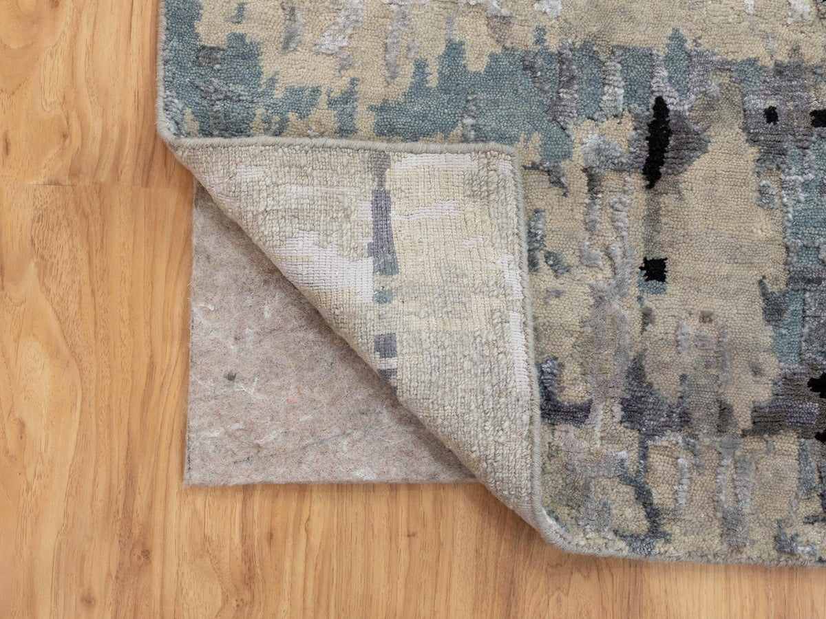 Modern / Contemporary hand-knotted wool/silk rug in Beige, 3' x 4'10" — SKU O058487 (view 3)