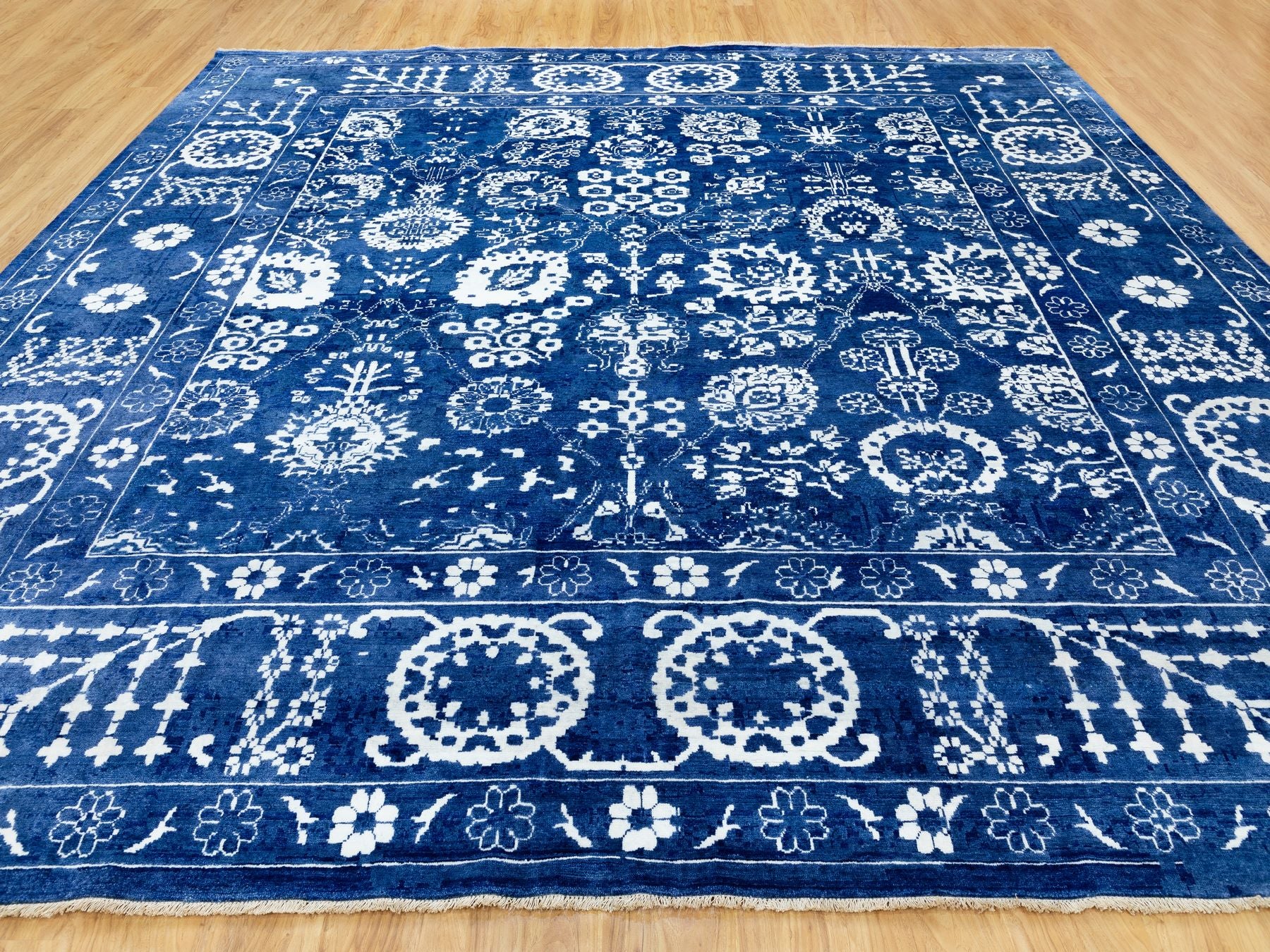 Tabriz Transitional hand-knotted wool/silk rug in Blue, 12'2" x 12'2" — SKU O058546 (view 3)