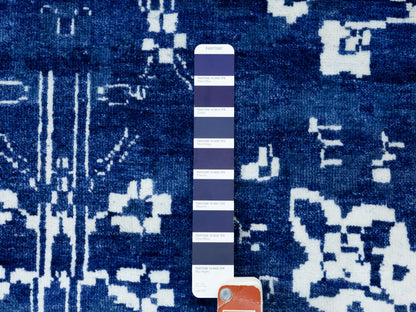 Tabriz Transitional hand-knotted wool/silk rug in Blue, 12'2" x 12'2" — SKU O058546 (view 8)