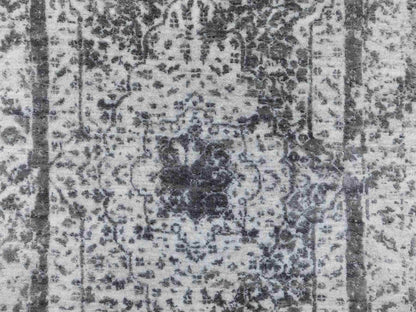 Grey 2'7" x 12'0" Transitional Hand knotted Wool/Silk Rug - Sku: O058556