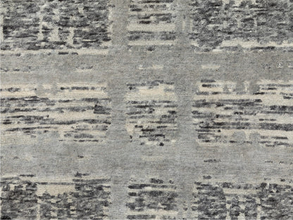 Grey 5'2" x 5'2" Modern / Contemporary Hand knotted Wool Rug - Sku: O058613