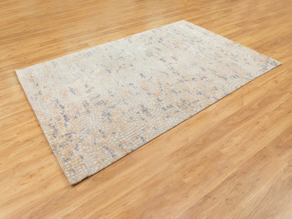 Ivory 5'10" x 9'0" Modern and Contemporary Hand knotted Wool/Silk Rug - Sku: O058645