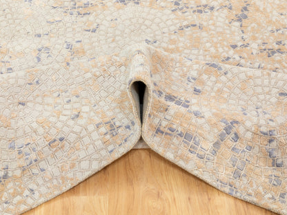 Modern / Contemporary hand-knotted wool/silk rug in Ivory, 5'10" x 9' — SKU O058645 (view 6)