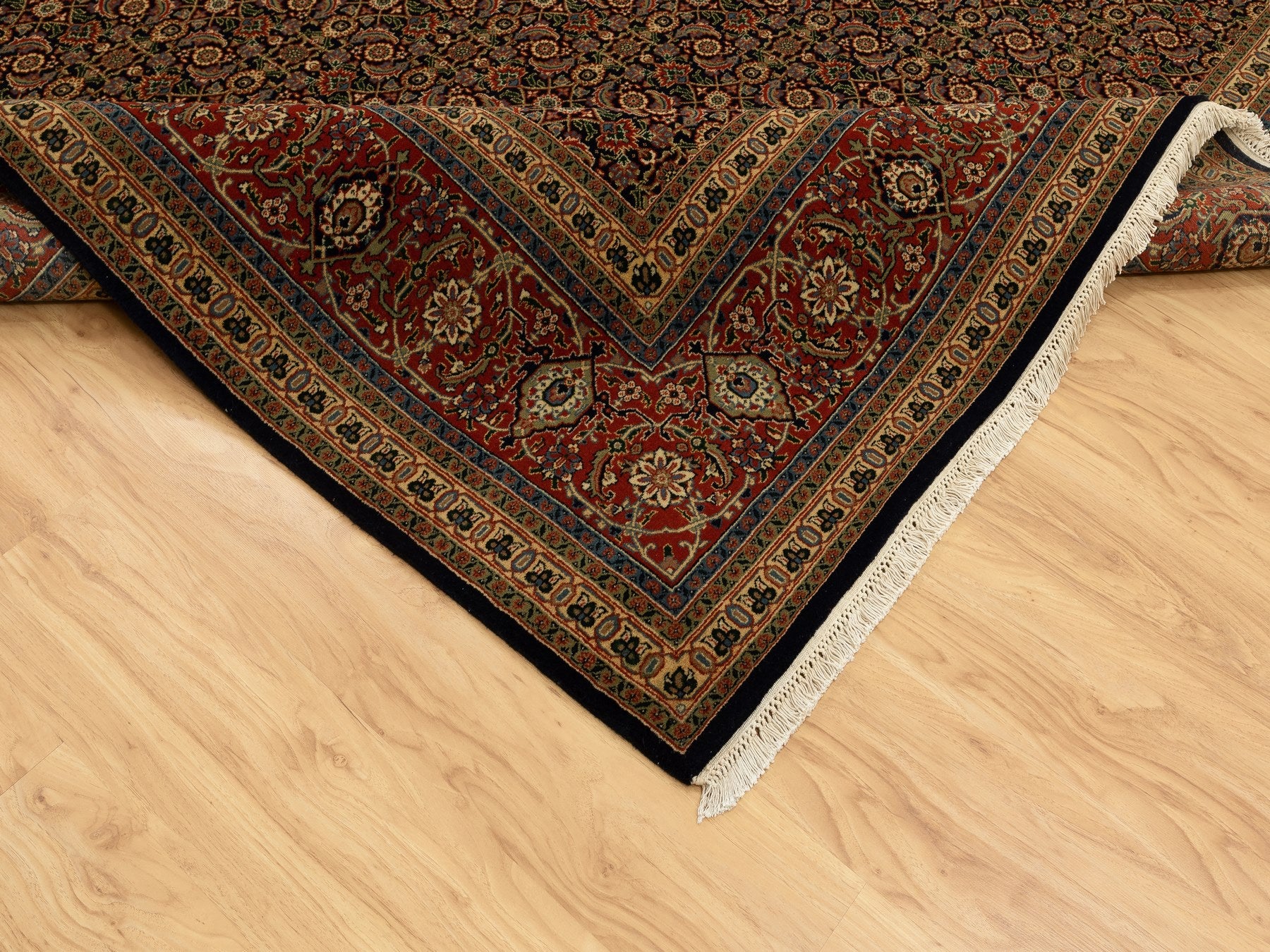 Herati Fine Oriental hand-knotted wool rug in Black & Rust Red, 9'5" x 16'1" — SKU O058648 (view 6)