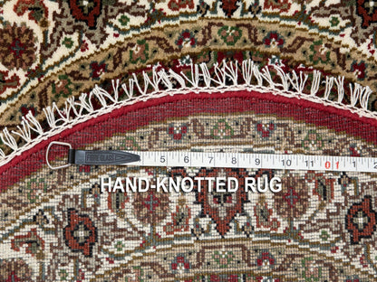 Red 3'4" x 3'4" Traditional Hand knotted Wool Rug - Sku: O058742