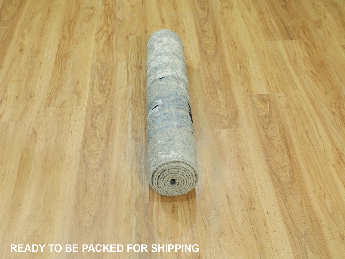 Modern / Contemporary hand-knotted wool/silk runner in Beige, 2'8" x 9'9" — SKU O058875 (view 6)
