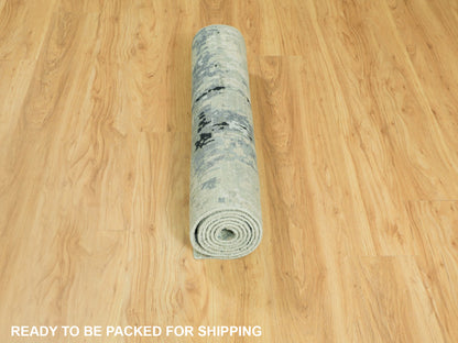 Modern / Contemporary hand-knotted wool/silk runner in Beige, 2'8" x 7'10" — SKU O058876 (view 6)