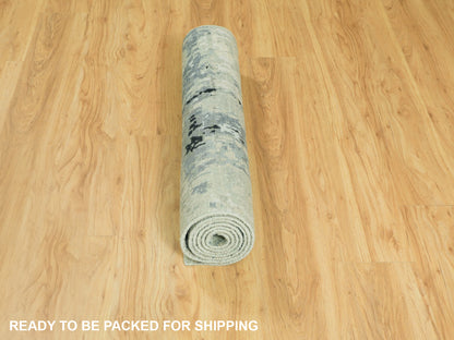 Modern / Contemporary hand-knotted wool/silk runner in Beige, 2'8" x 7'10" — SKU O058877 (view 6)