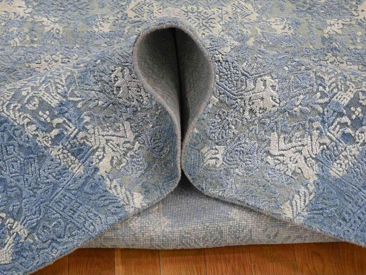 Transitional hand-knotted wool/pure silk rug in Blue, 8'1" x 8'1" — SKU O059000 (view 6)