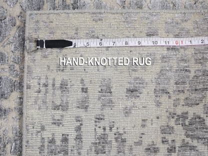 Grey 2'5" x 10'1" Modern / Contemporary Hand knotted Wool/Silk Rug - Sku: O059080