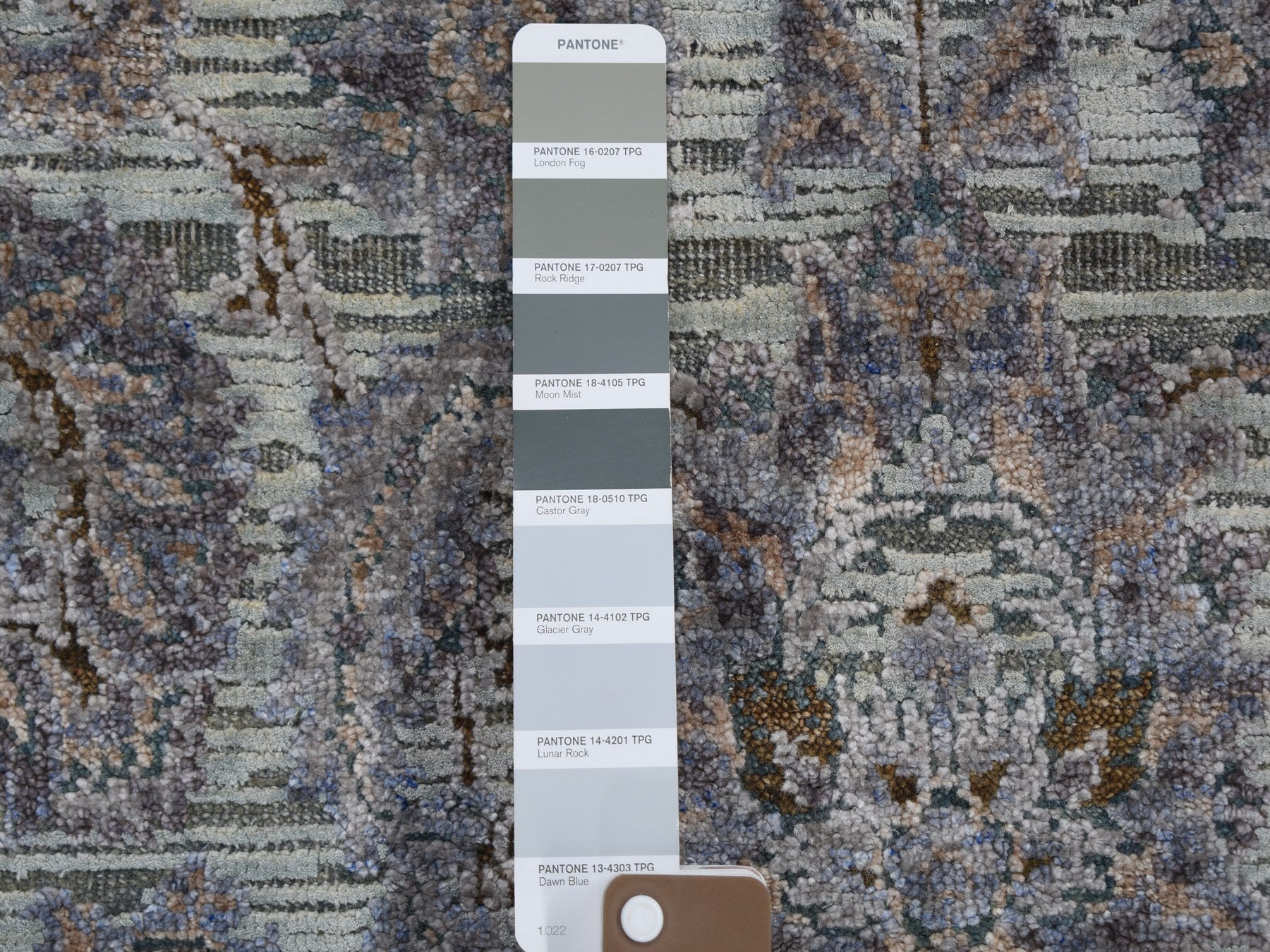 Oushak hand-knotted wool/silk rug in Green & Gray, 3' x 5'2" — SKU O059163 (view 4)