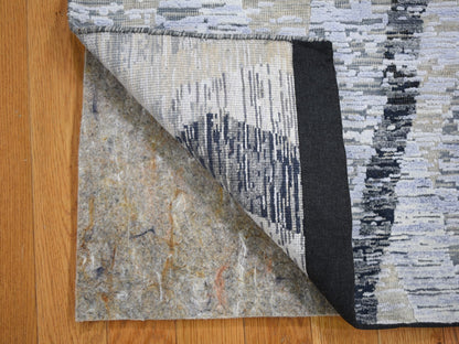 Grey 2'0" x 3'0" Modern / Contemporary Hand knotted Wool/Silk Rug - Sku: O059165