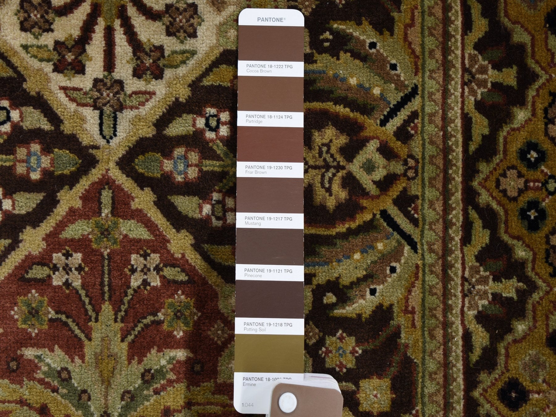 Tabriz Fine Oriental hand-knotted wool runner in Brown & Gold, 2'7" x 12' — SKU O059201 (view 4)