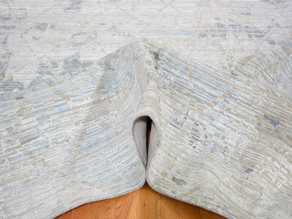 Modern / Contemporary hand-knotted wool/silk rug in Ivory, 12' x 15'1" — SKU O059262 (view 5)
