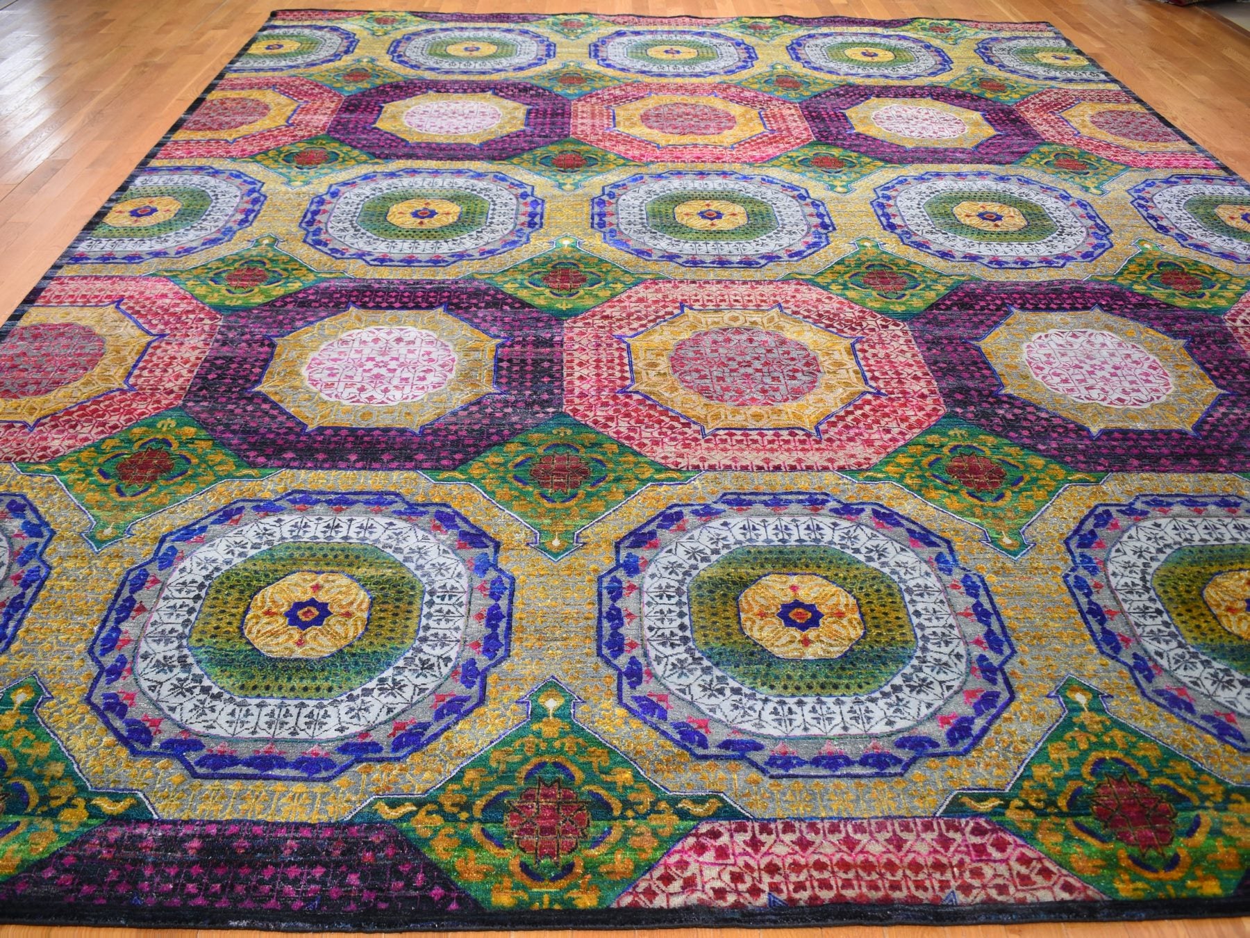 Mamluk Mamluk hand-knotted wool/sari silk rug in Yellow, 12' x 15'3" — SKU O059263 (view 2)