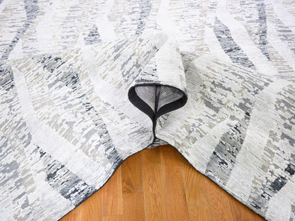 Modern / Contemporary hand-knotted wool/silk rug in Ivory, 11'10" x 15'2" — SKU O059268 (view 5)