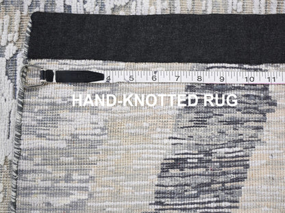 Ivory 2'0" x 3'1" Modern and Contemporary Hand knotted Wool/Silk Rug - Sku: O059278