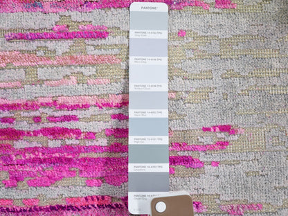 Wool / Silk hand-knotted wool/sari silk rug in Gray, 2' x 2' — SKU O059279 (view 3)