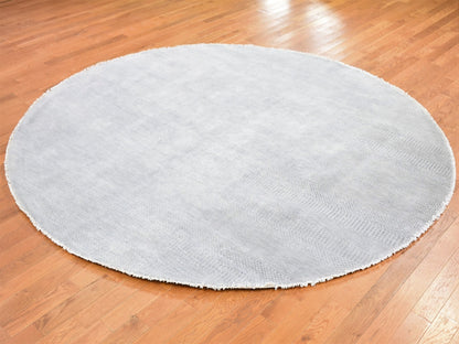 Grey 7'10" x 7'10" Modern / Contemporary Hand knotted Wool/Silk Rug - Sku: O059315