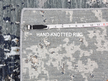 Grey 2'6" x 10'0" Modern / Contemporary Hand knotted Wool/Silk Rug - Sku: O059348