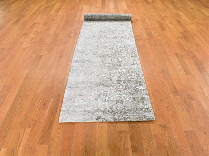 Grey 2'6" x 12'1" Modern / Contemporary Hand knotted Wool/Silk Rug - Sku: O059349
