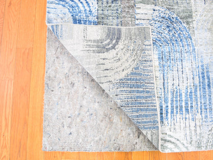 Blue 5'1" x 7'0" Modern and Contemporary Hand knotted Wool/Silk Rug - Sku: O059481