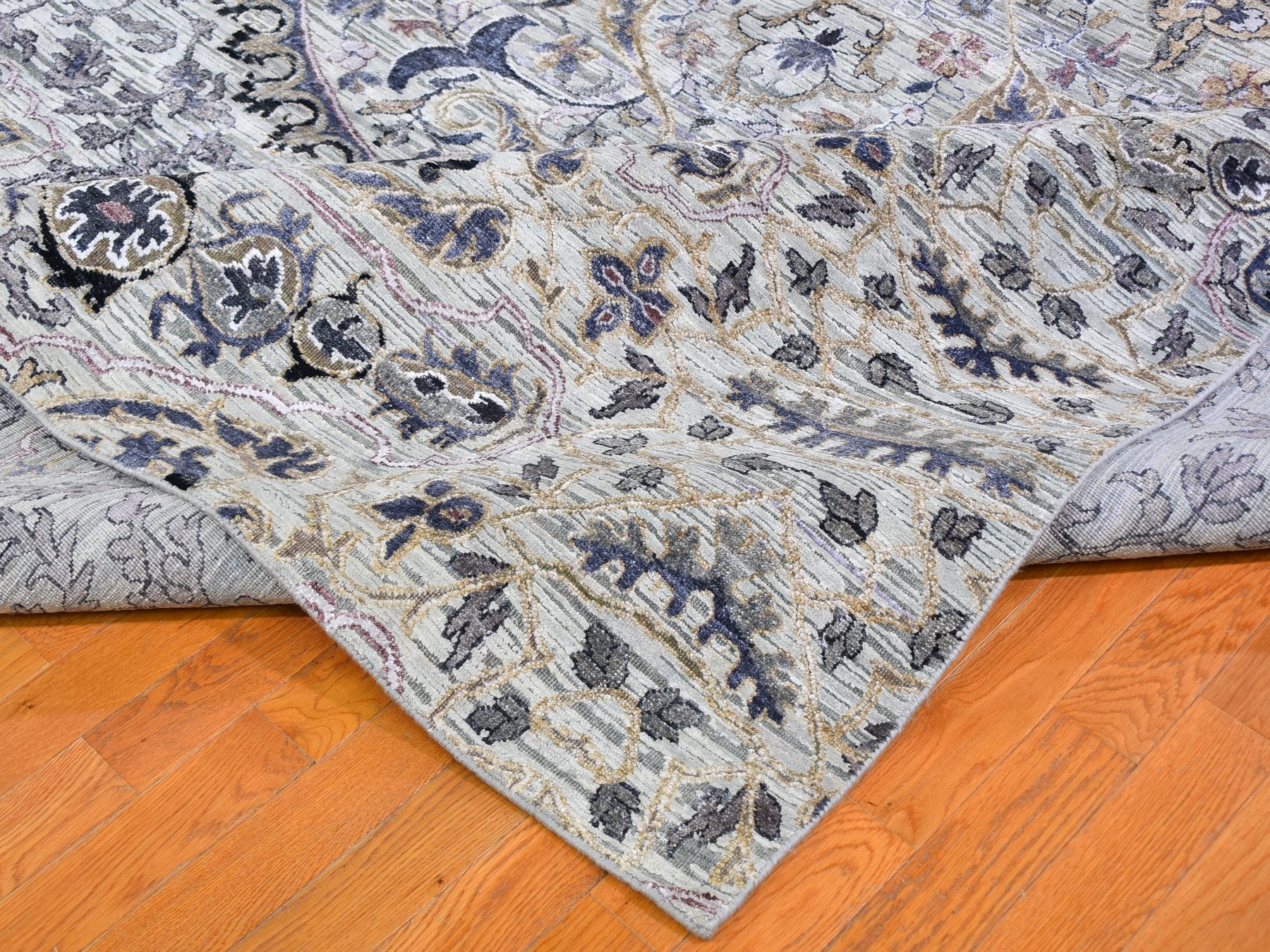 Transitional hand-knotted wool rug in Gray, 10' x 14'2" — SKU O059493 (view 6)
